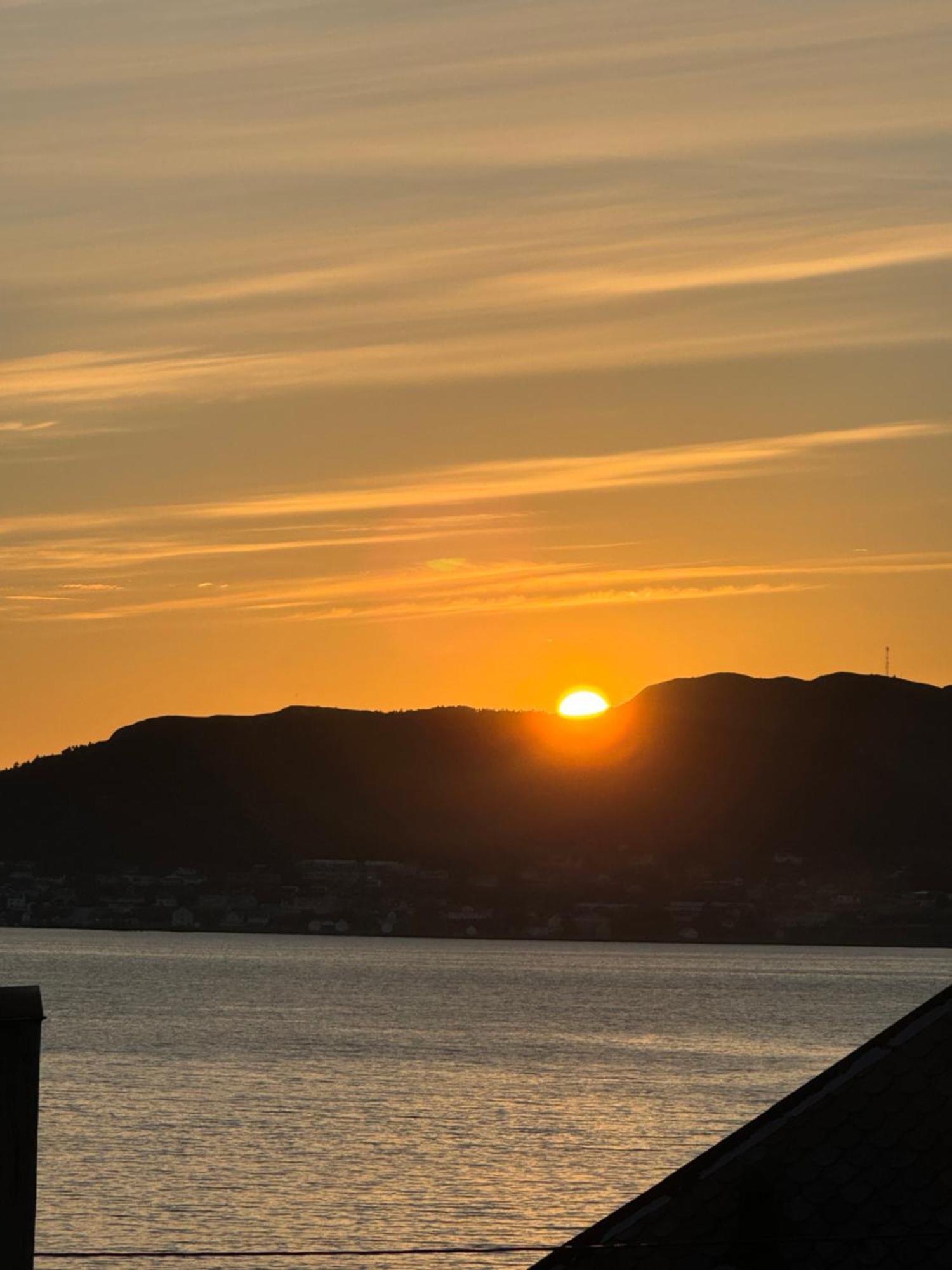 Alesund Sentrum Apartment ภายนอก รูปภาพ